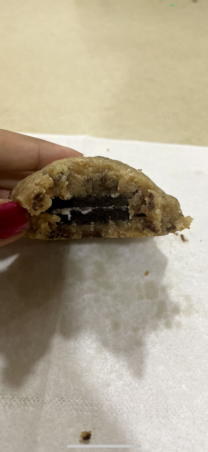 Me And My Big Sister Bake Chocolate Chip Cookies With Oreos Inside Them