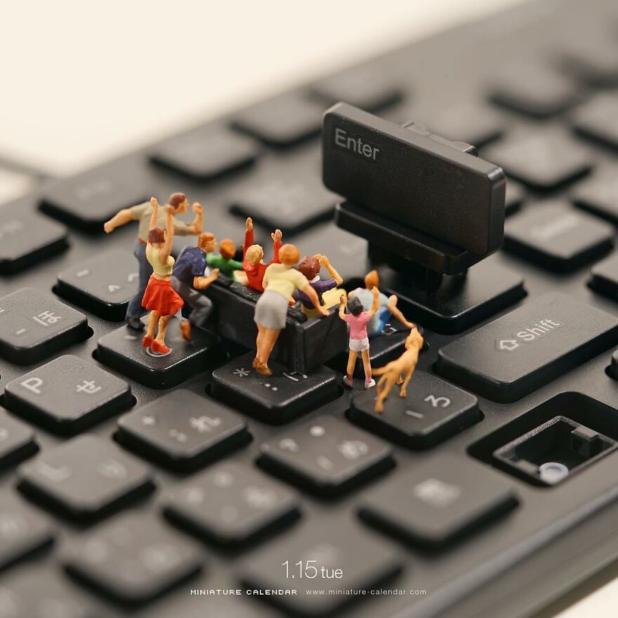 Every Day, This Artist Creates And Photographs Miniature Worlds (New Pics)