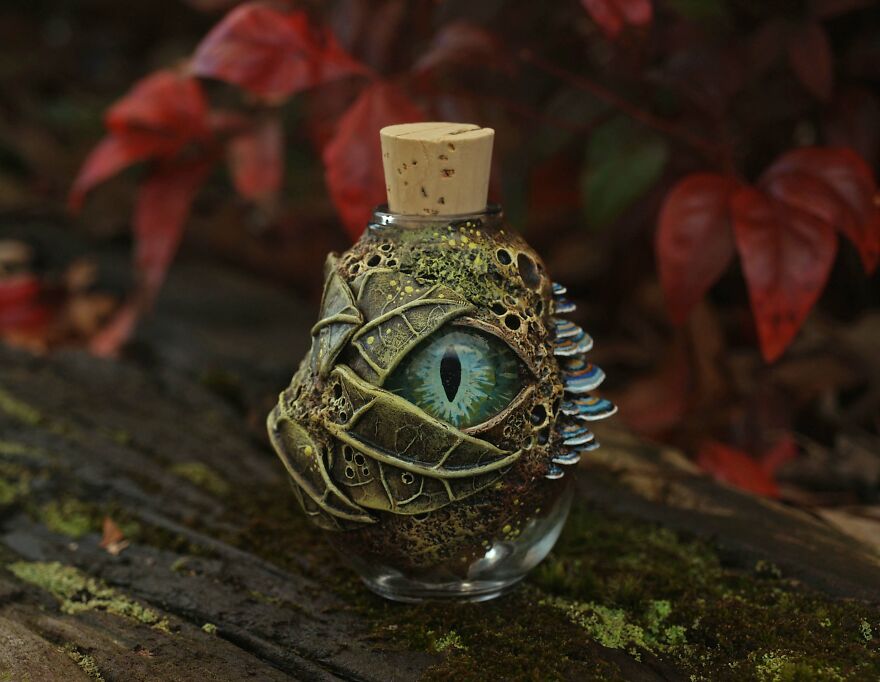 I Make Miniature Fantasy Sculptures And Figurines