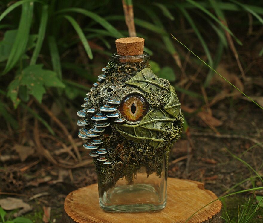 I Make Miniature Fantasy Sculptures And Figurines