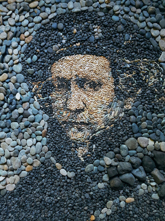 Justin Bateman's Pebble Mosaics