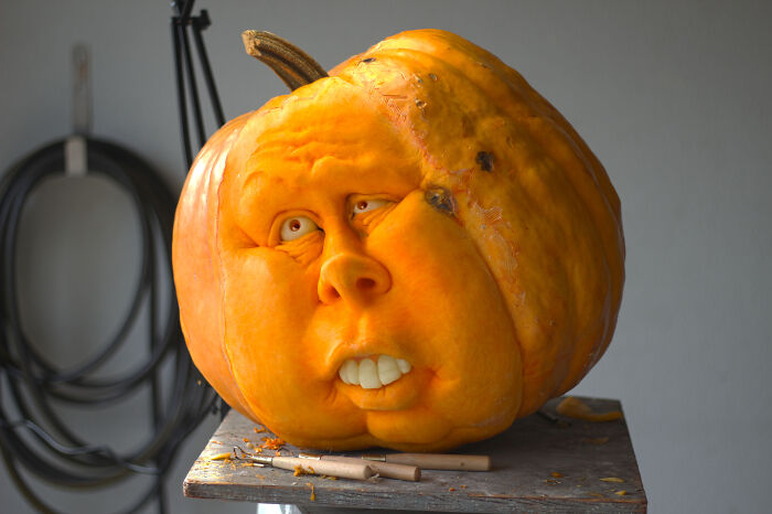 Deane Arnold Brings Pumpkins To Life!