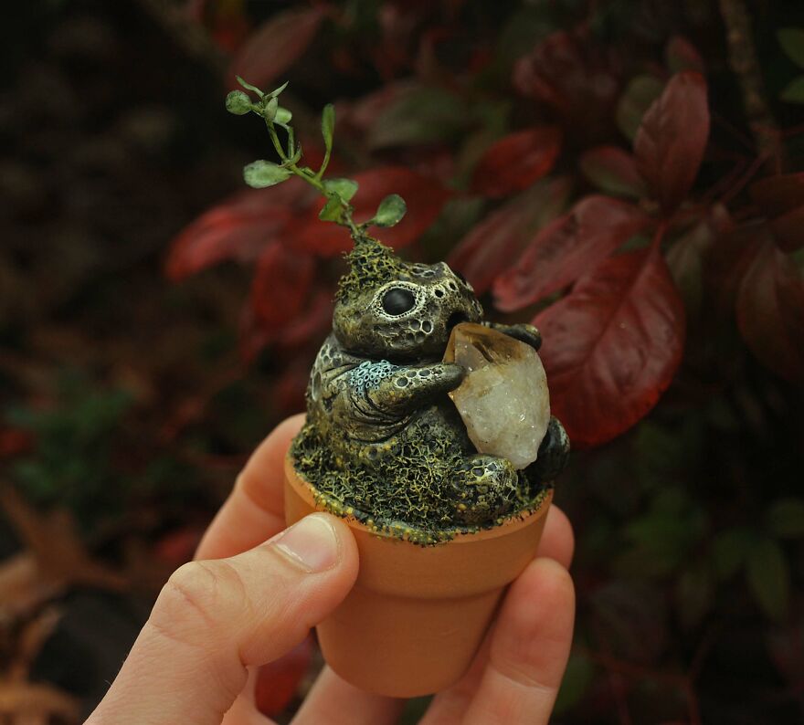 I Make Miniature Fantasy Sculptures And Figurines