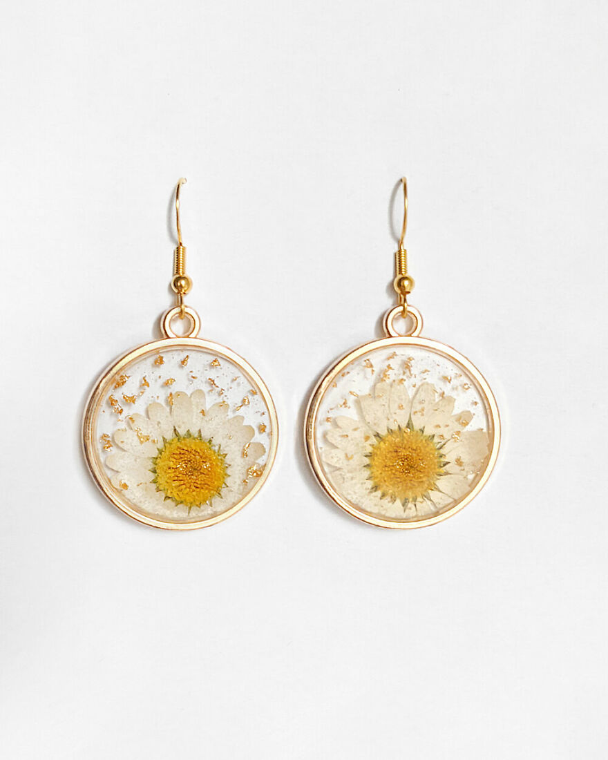 5 Sunny Accessories To Brighten Your Day