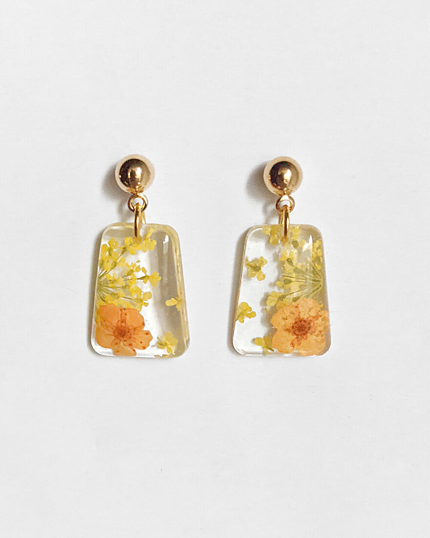 5 Sunny Accessories To Brighten Your Day