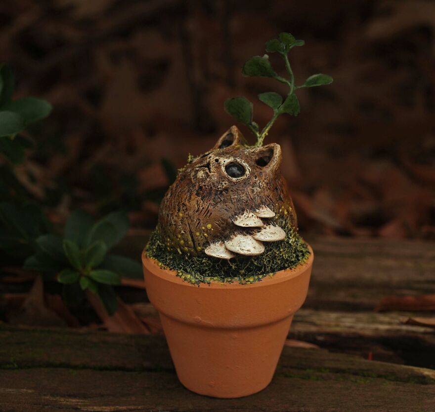 I Make Miniature Fantasy Sculptures And Figurines