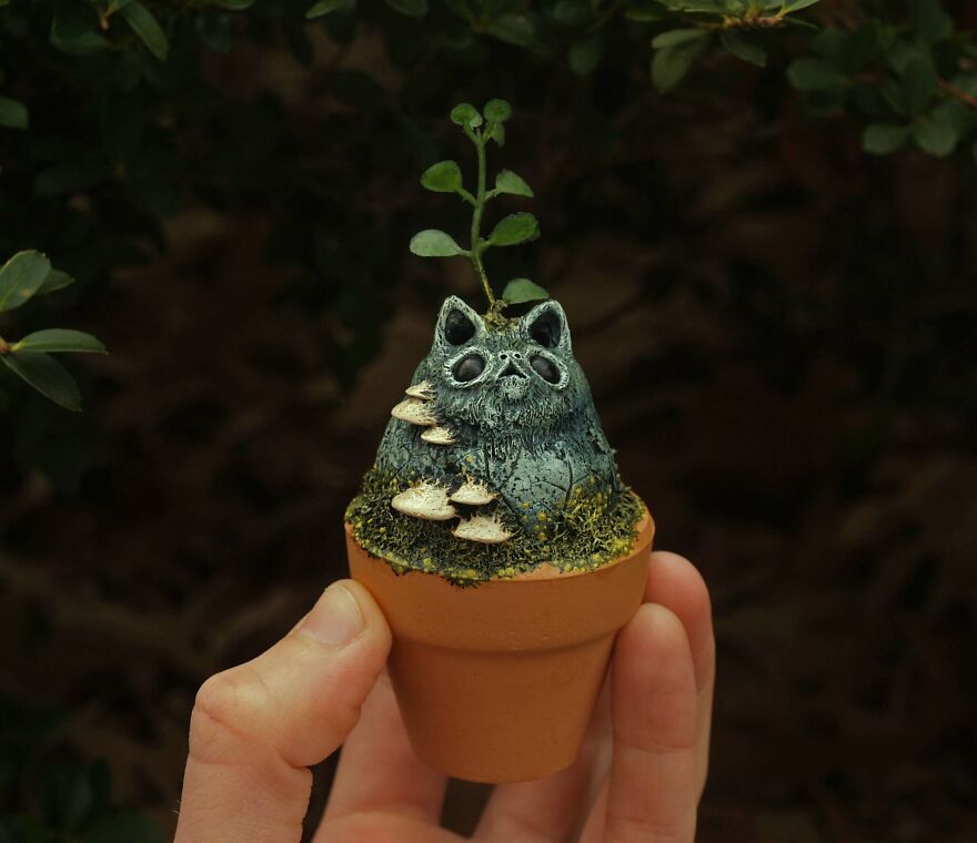 I Make Miniature Fantasy Sculptures And Figurines