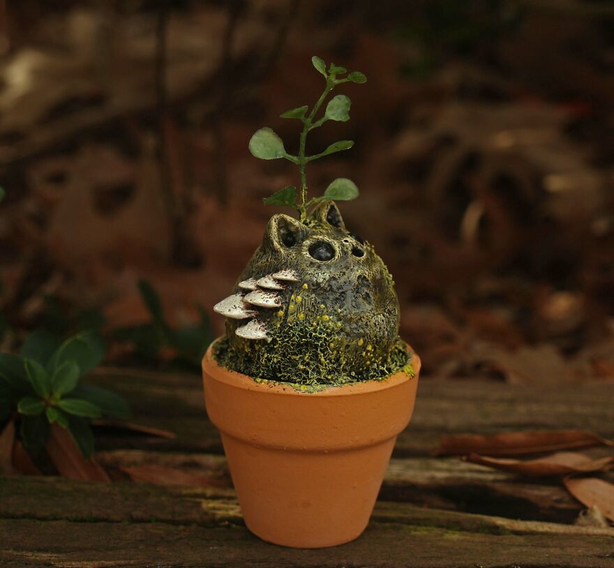 I Make Miniature Fantasy Sculptures And Figurines