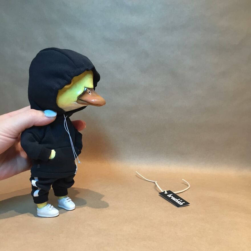 Russian Artist Makes Clay Dolls That Are Cute And Fashionable