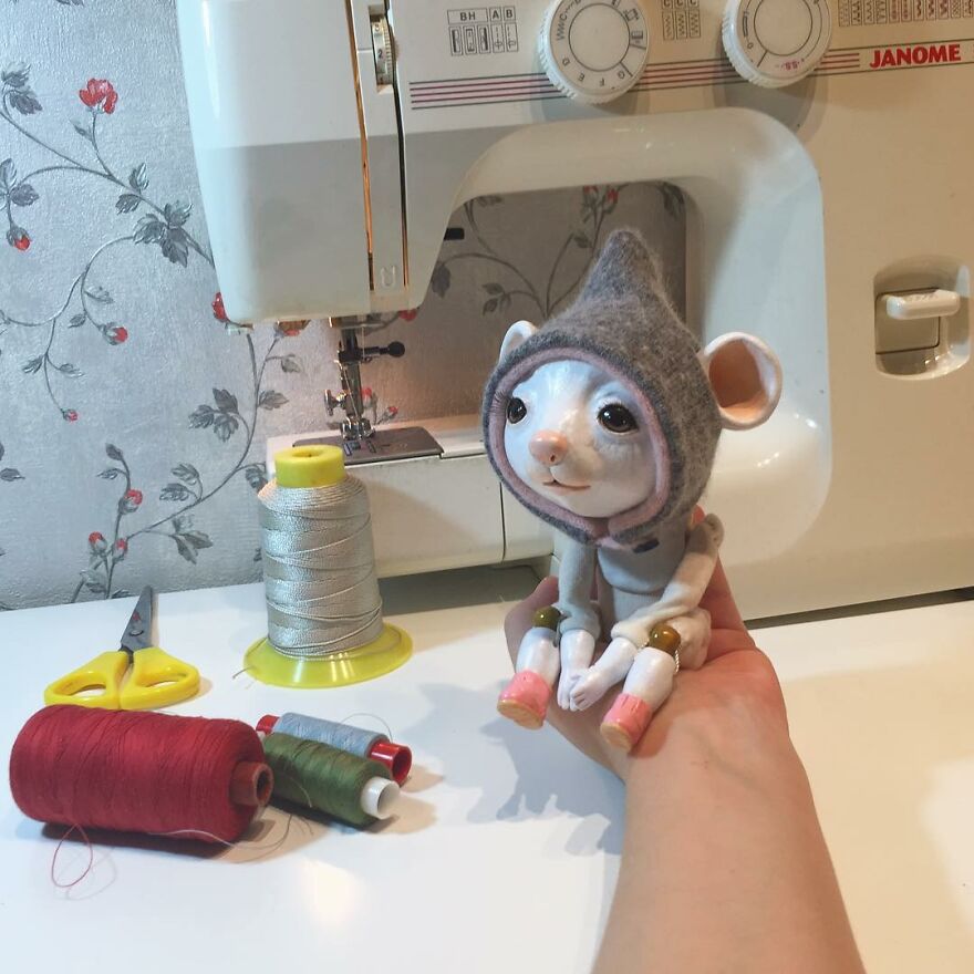 Russian Artist Makes Clay Dolls That Are Cute And Fashionable