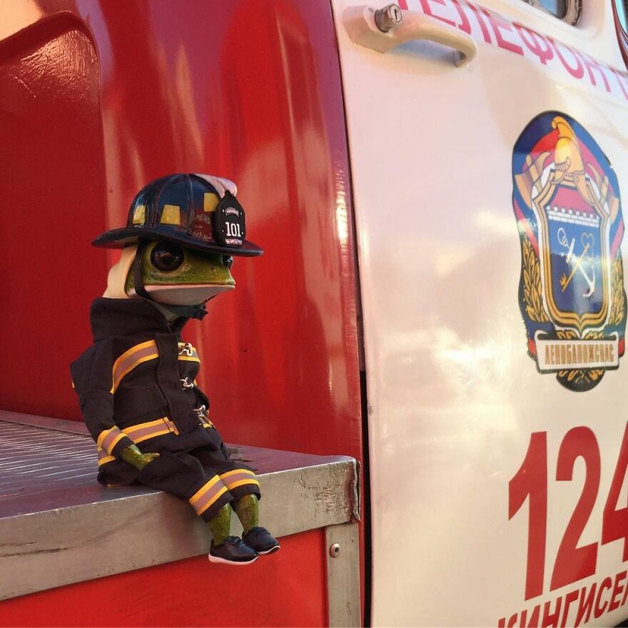 Russian Artist Makes Clay Dolls That Are Cute And Fashionable