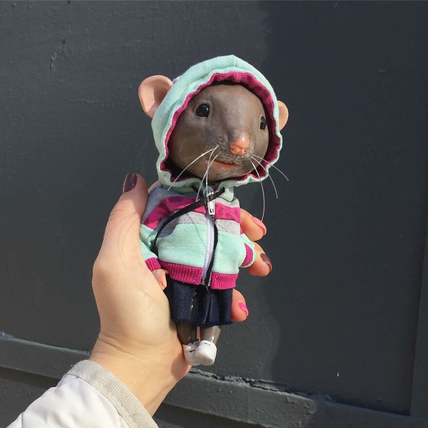 Russian Artist Makes Clay Dolls That Are Cute And Fashionable