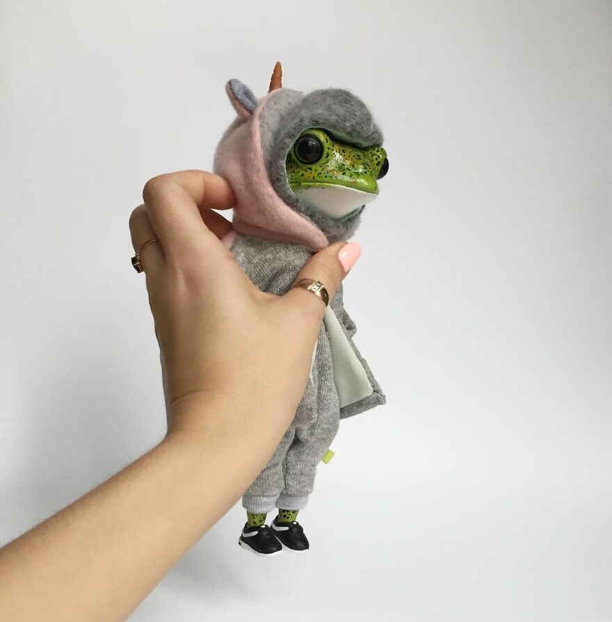 Russian Artist Makes Clay Dolls That Are Cute And Fashionable