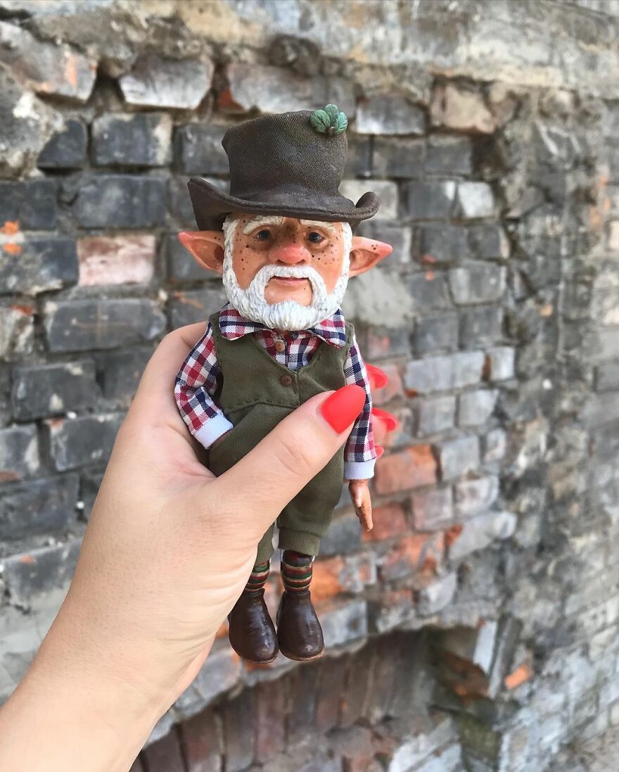 Russian Artist Makes Clay Dolls That Are Cute And Fashionable