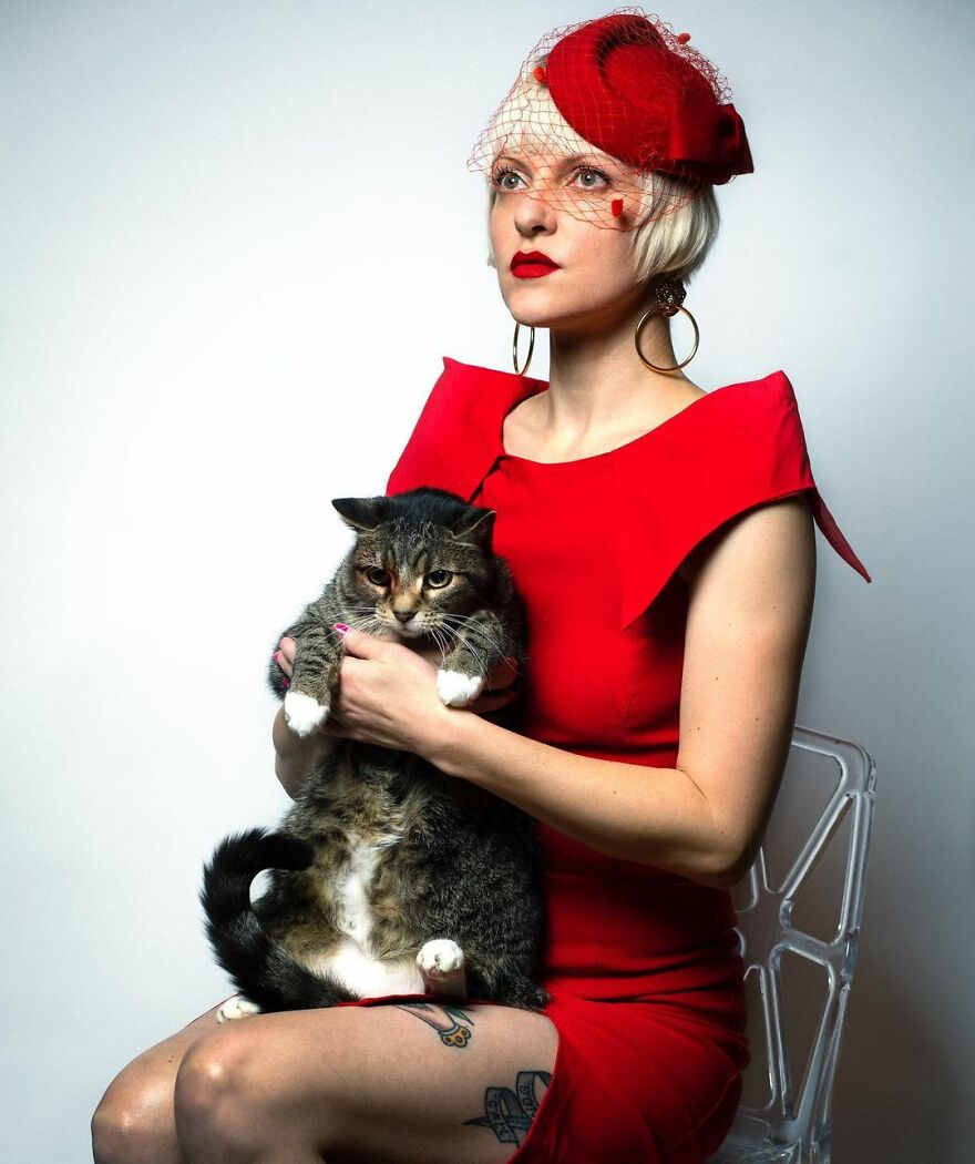 This Photographer Makes Fun And Quirky Portraits Of Its Owners With Their Pets (100 Pics)
