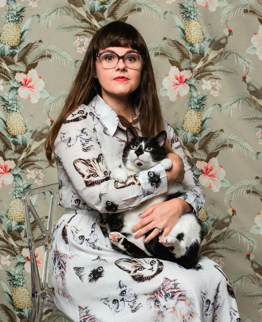 This Photographer Makes Fun And Quirky Portraits Of Its Owners With Their Pets (100 Pics)