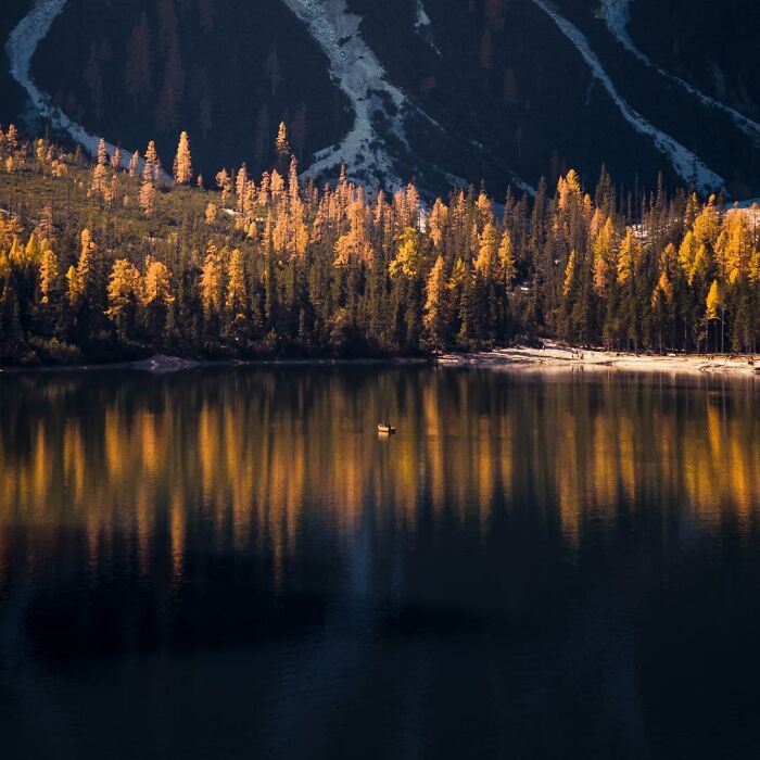 This Photographer Takes Fascinating Pictures Of The Places He Traveled Around The World