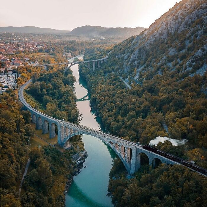 This Photographer Takes Fascinating Pictures Of The Places He Traveled Around The World