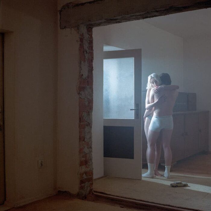 This Photographer Creates Dreamy Photos Hard Not To Fall In Love