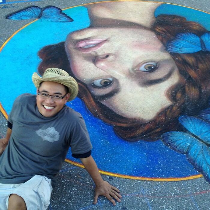 Using The Street As A Canvas, The Artist Makes Incredibly Realistic Drawings With Chalk