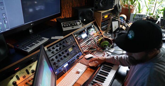 Hey Producer Pandas, Show Us Your Work Space (Closed)