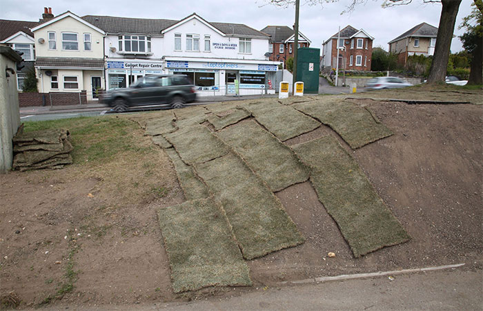 Shaving Blind At 9 Months Pregnant