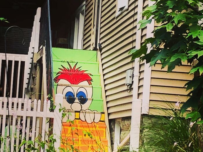 I Live In A Very Quirky Neighborhood. You Never Know What You’re Going To See Around Here. I Guess I’ll Start With Showing You Guys This Staircase