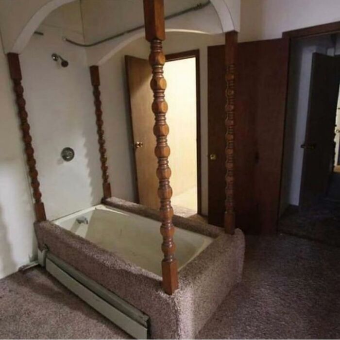 Fancy A Four-Post Bathtub, Anyone?