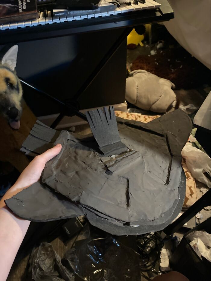 "I Am Bloth Hoondr, You May Call Me Bloodhound" This Is My First Cosplay Ive Ever Made,