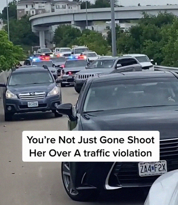 Numerous Drivers Pull Over To Check On A Black Woman Who Was Stopped By Cops And Was Screaming For Help