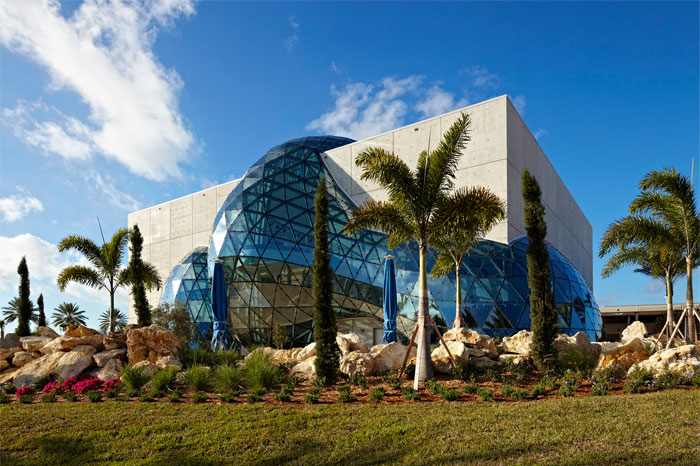 Salvador Dali Museum, U. S.