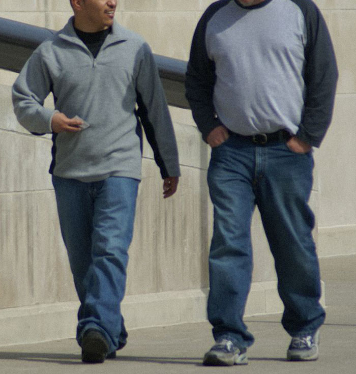 27 People Share 'Cry For Help' Signs That Aren't So Obvious