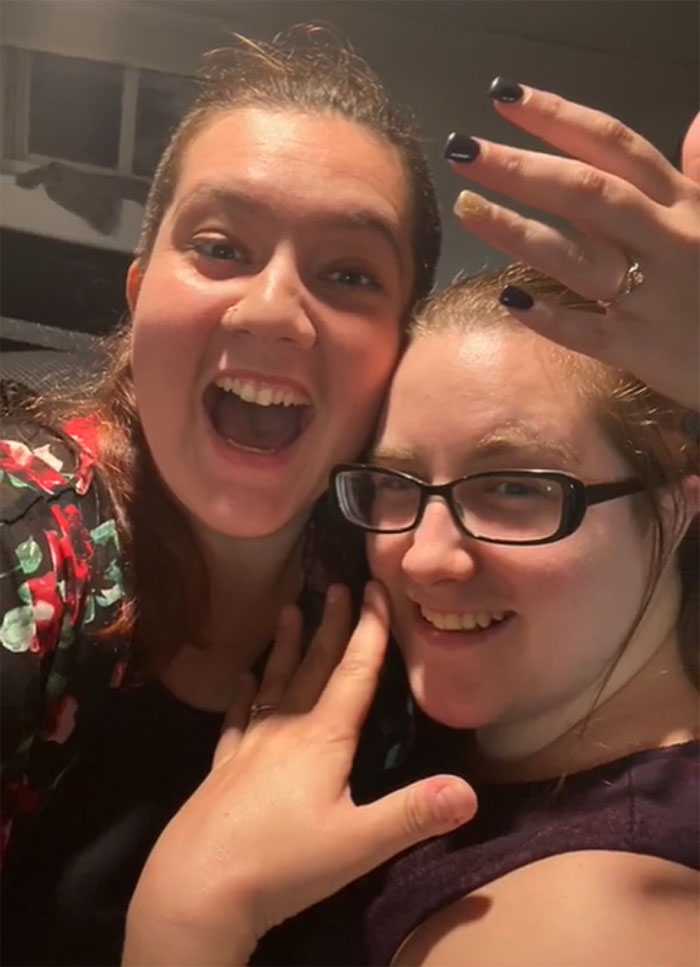 Platonic Best Friends Marry Each Other To Raise A Family Together – Spark A Discussion Over Marriage Platonic Best Friends Marry Each Other To Raise A Family Together – Spark A Discussion Over Marriage