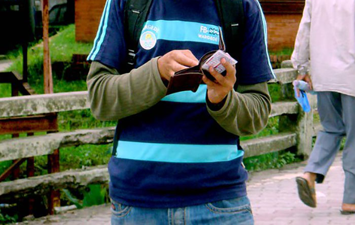 People With 'Street Smarts' Are Sharing Advice That Can Save People In Dangerous Situations (40 Tips)