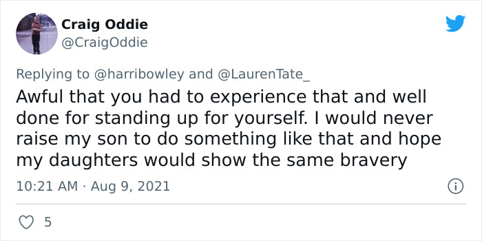 Woman Sparks A Discussion On Twitter After Smacking A Guy At A Club For Touching Her Woman Sparks A Discussion On Twitter After Smacking A Guy At A Club For Touching Her