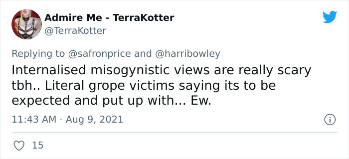 Woman Sparks A Discussion On Twitter After Smacking A Guy At A Club For Touching Her Woman Sparks A Discussion On Twitter After Smacking A Guy At A Club For Touching Her