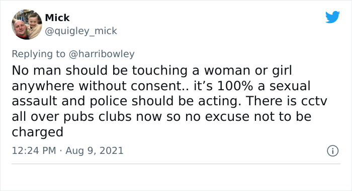 Woman Sparks A Discussion On Twitter After Smacking A Guy At A Club For Touching Her Woman Sparks A Discussion On Twitter After Smacking A Guy At A Club For Touching Her
