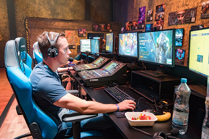 30 Terrible Products That Are Still Sold By The Millions, As Shared By This Online Group