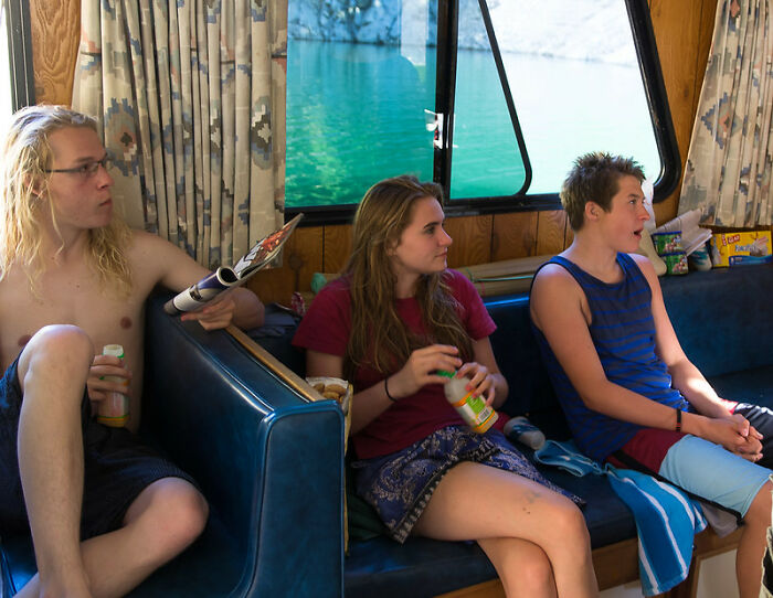 40 Bitter Truths About Being An Adult That Usually Don't Cross Teens' Minds, As Pointed Out In This Viral Thread