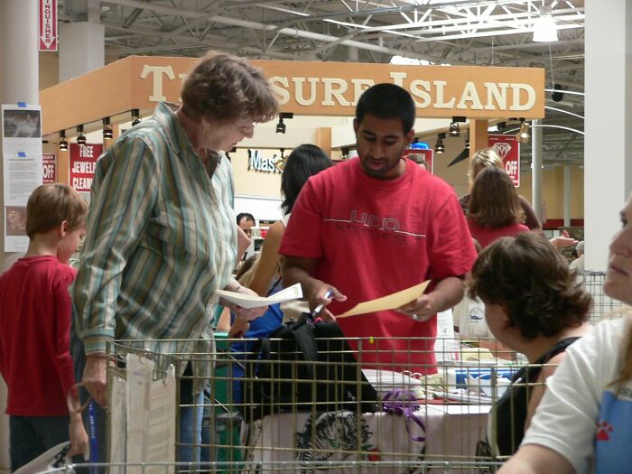 Someone Asked Folks Online "What Is Something A High School Teacher Told You, That You Will Never Forget?", And Here Are 30 Best Answers