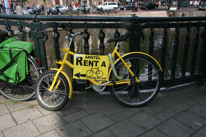 30 People Are Sharing 'Unwritten' Rules In Their Countries That Foreigners Might Not Know About