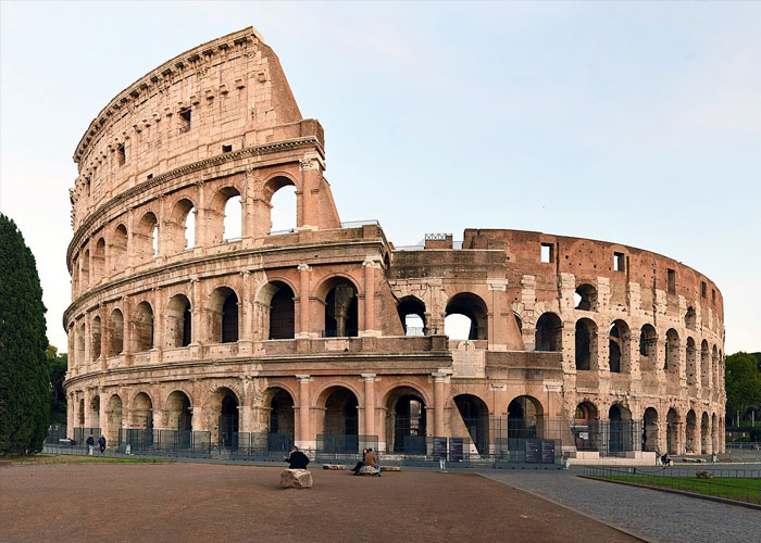 People Expose 40 Of The Worst Tourist Scams That Travelers Should Know