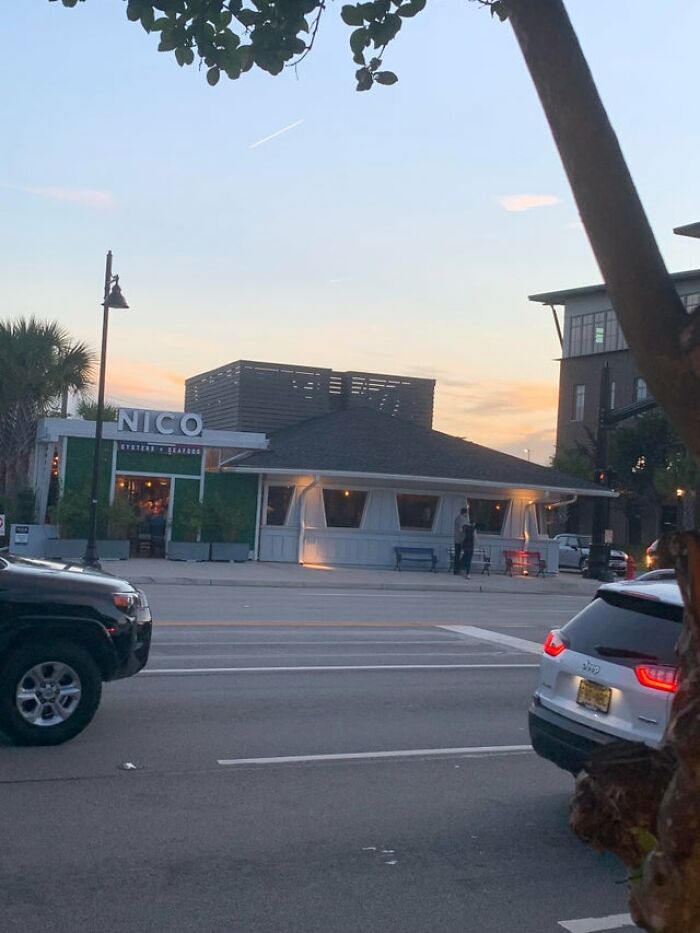 Former Hut Turned High End Seafood Restaurant In Charleston, SC.. Almost Couldn't Believe It Given The Location But Those Bones Are Unmistakable