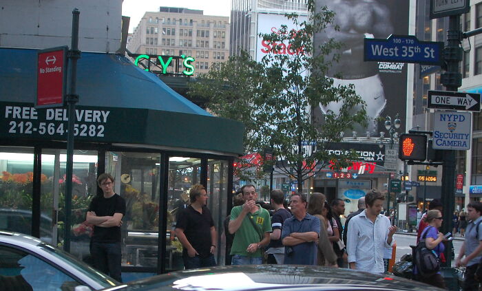 Someone Asked Folks Online "What Is Something A High School Teacher Told You, That You Will Never Forget?", And Here Are 30 Best Answers