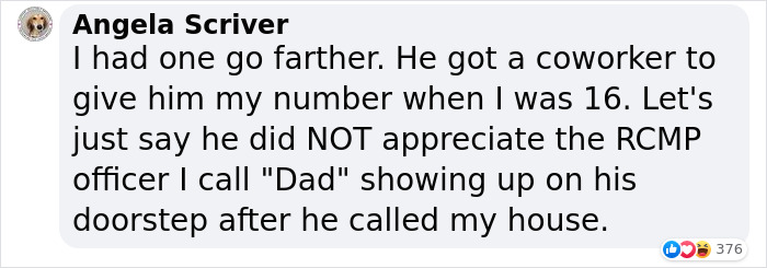 Young Woman Films Her Customer's Cringy Attempts To Hit On Her At Work Despite Her Not Being Interested, Goes Viral Young Woman Films Her Customer's Cringy Attempts To Hit On Her At Work Despite Her Not Being Interested, Goes Viral