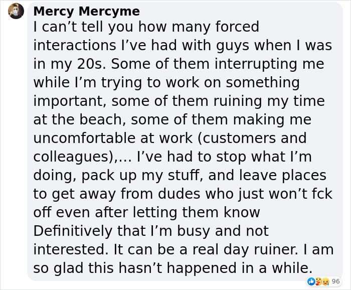 Young Woman Films Her Customer's Cringy Attempts To Hit On Her At Work Despite Her Not Being Interested, Goes Viral Young Woman Films Her Customer's Cringy Attempts To Hit On Her At Work Despite Her Not Being Interested, Goes Viral