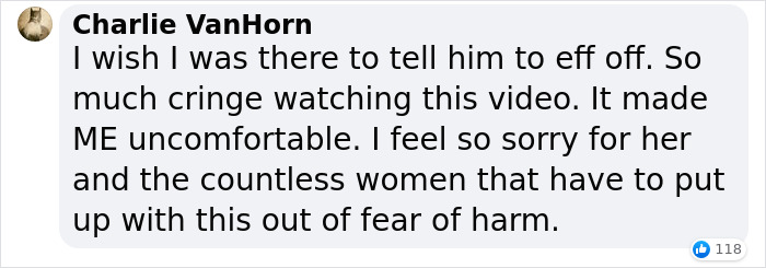 Young Woman Films Her Customer's Cringy Attempts To Hit On Her At Work Despite Her Not Being Interested, Goes Viral