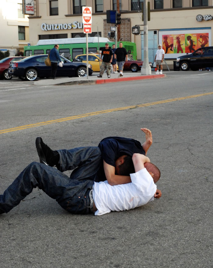 People With 'Street Smarts' Are Sharing Advice That Can Save People In Dangerous Situations (40 Tips)