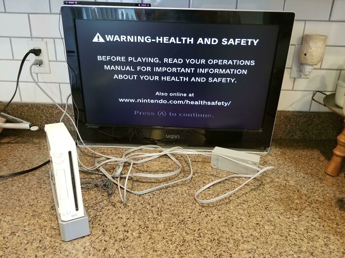 Found A Wii System In A Shoebox Along With A 26" Hd Vizio TV