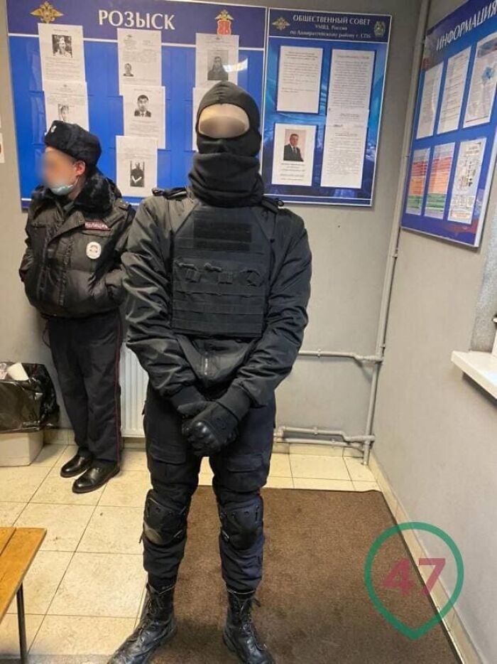 A 16-Year-Old Detained During Protests In Russia For Dressing Up As A Policeman And Trying To Join A Column Of Security Forces